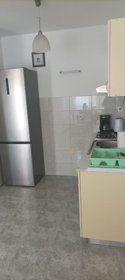 Feel Good Apartment Banjol Esterno foto