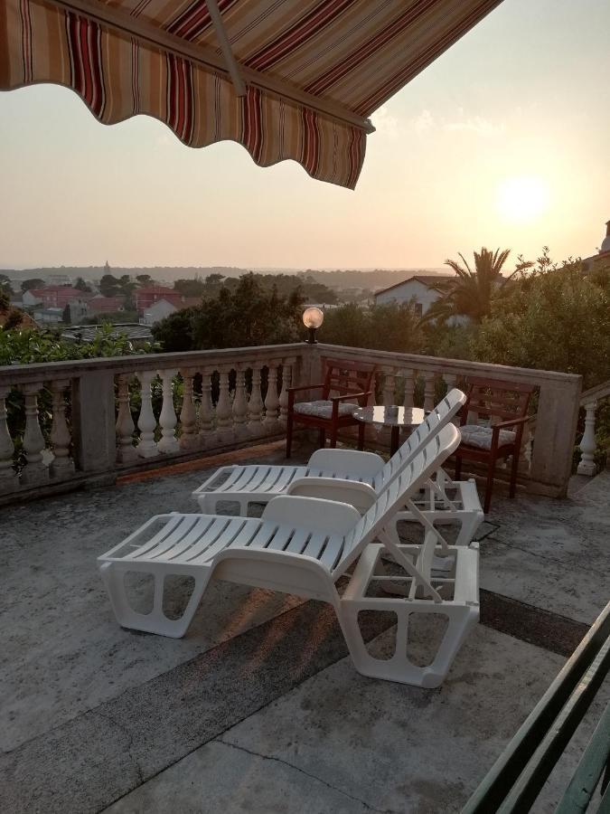Feel Good Apartment Banjol Esterno foto